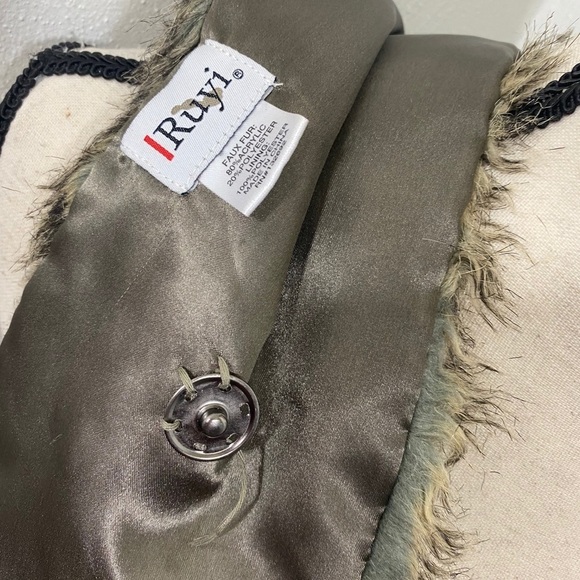 RUYI Faux Fur Wrap/Scarf Gray/Black Mix. - Picture 4 of 4